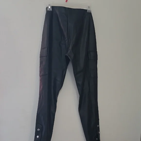Zara Sleek Black Leather-Style Trousers - Picture 3 of 7
